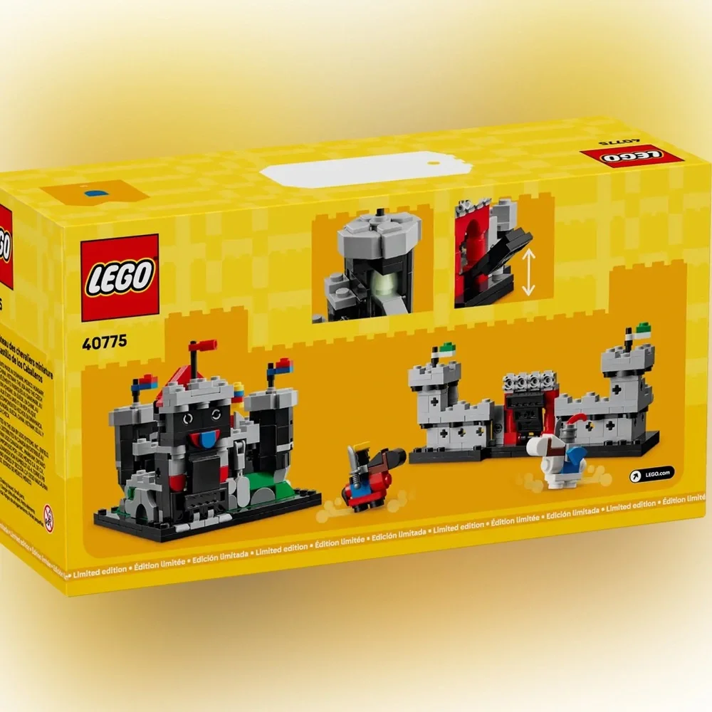 Lego Mini Knights Castle Set 40775 590 Pieces NIB